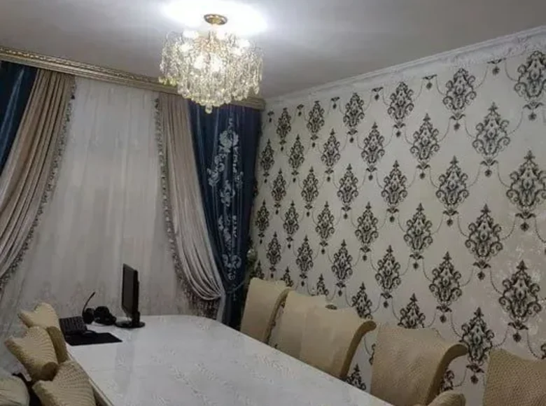 Kvartira 3 xonalar 75 m² Toshkentda