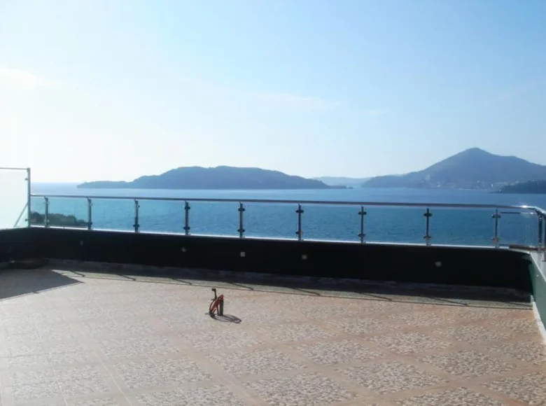 3 bedroom apartment 110 m² Przno, Montenegro