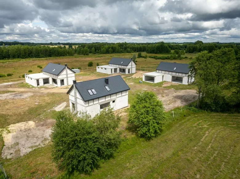 Dom 4 pokoi 18 480 m² powiat węgrowski, Polska