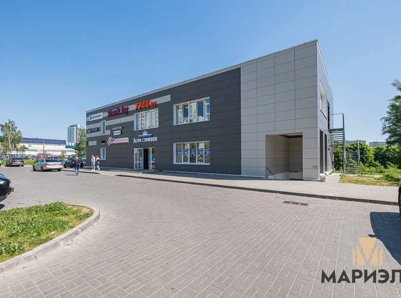 Shop 2 rooms 90 m² in Minsk, Belarus