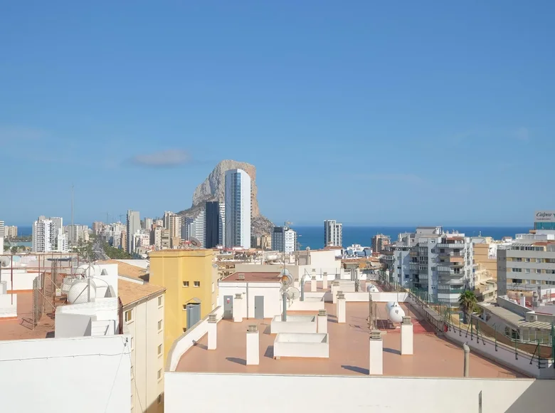Mieszkanie 4 pokoi 118 m² Calp, Hiszpania