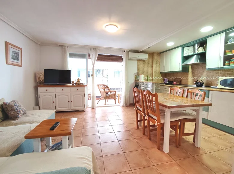 2 bedroom apartment 58 m² Calp, Spain