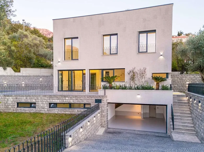 Villa 7 zimmer 240 m² Kamenovo, Montenegro