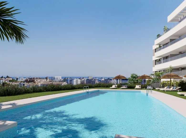 2 bedroom apartment  Estepona, Spain