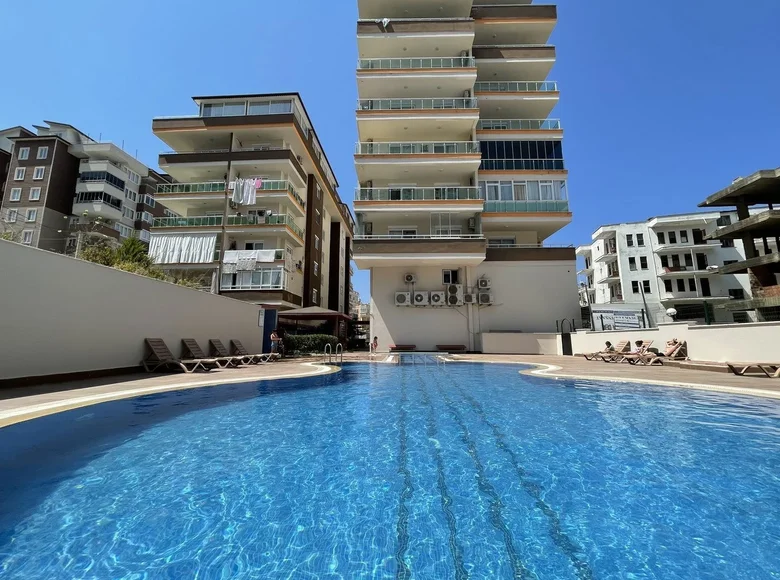 1 bedroom apartment  Mahmutlar, Turkey