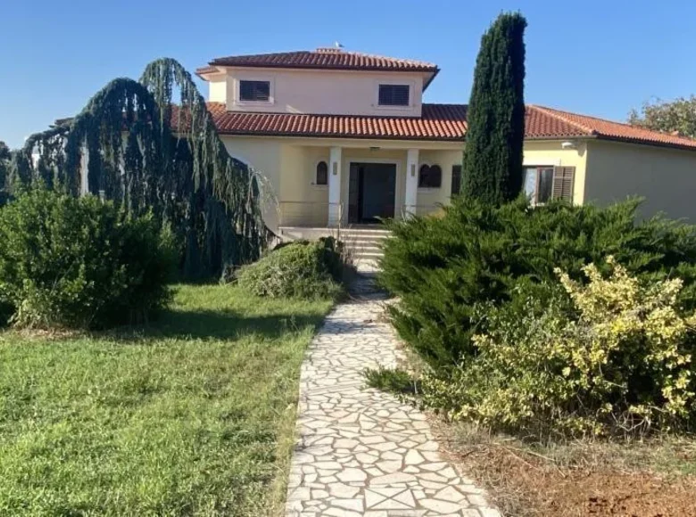 Villa 348 m² Grad Pula, Croatie