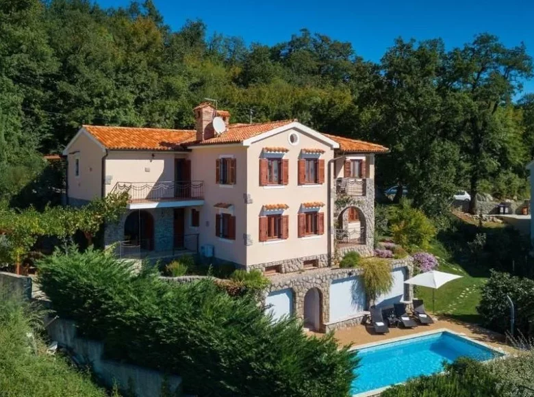 3 bedroom villa 290 m² Opatija, Croatia