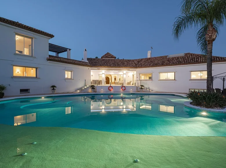 6 bedroom house 860 m² Bel Air, Spain