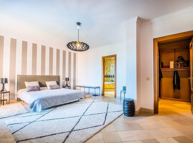 2 bedroom apartment 215 m² Bel Air, Spain
