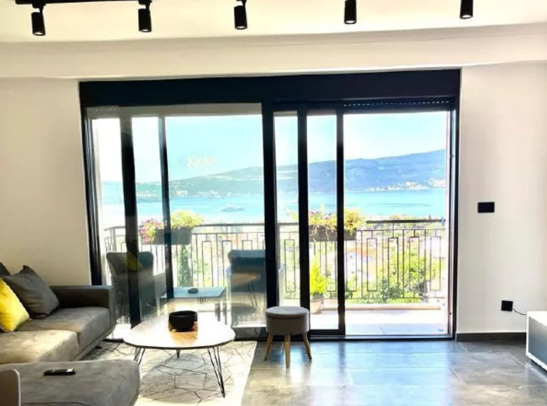Apartamento 2 habitaciones 50 m² Tivat, Montenegro