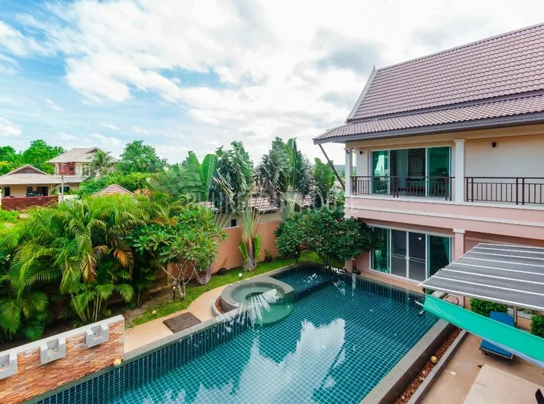 4 bedroom Villa 500 m² Phuket, Thailand