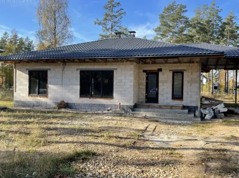 Haus 4 Zimmer 199 m² Carnikavas novads, Lettland