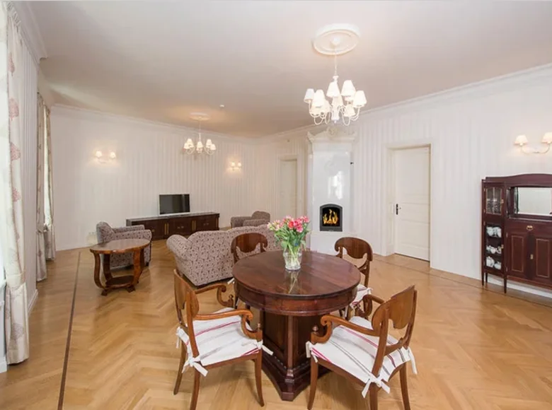 4 bedroom apartment 145 m² Riga, Latvia