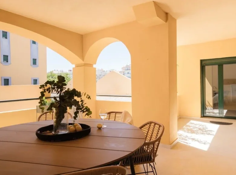 Apartamento 5 habitaciones  San Pedro Alcantara, Španjolska