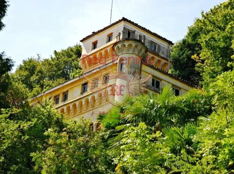 Villa de 6 habitaciones 710 m² Stresa, Italia