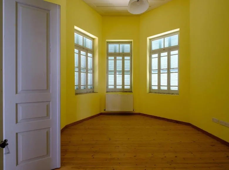 Maison 4 chambres 325 m² Larnaca, Chypre