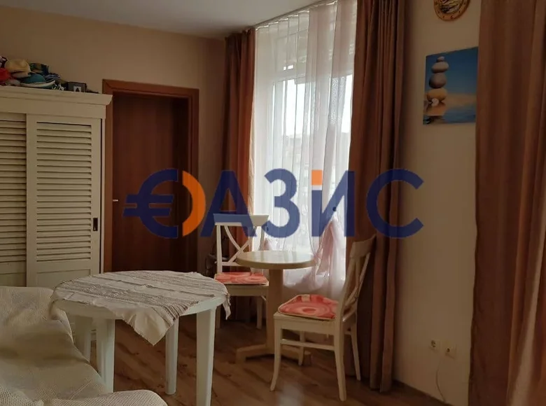 Квартира 2 спальни 82 м² Солнечный берег, Болгария