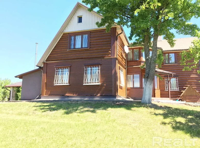 Cottage 260 m² Narach, Belarus
