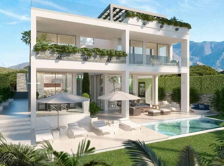 Villa de tres dormitorios 586 m² Estepona, España