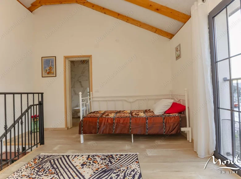 1 bedroom Villa 70 m² Tivat, Montenegro