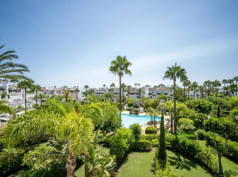 3 bedroom townthouse  Estepona, Spain