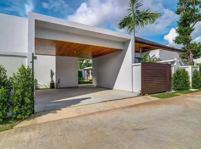 4 bedroom Villa 602 m² Phuket, Thailand