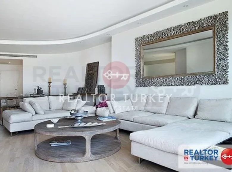 Apartamento 1 habitación 175 m² Tuerkbuekue, Turquía