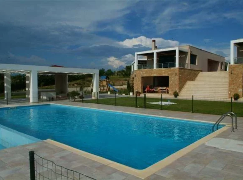 Villa 12 bedrooms 900 m² Kardia, Greece