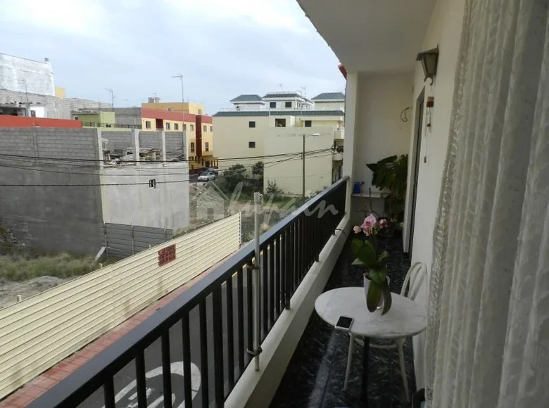 Apartment 7 bedrooms 450 m² Arona, Spain
