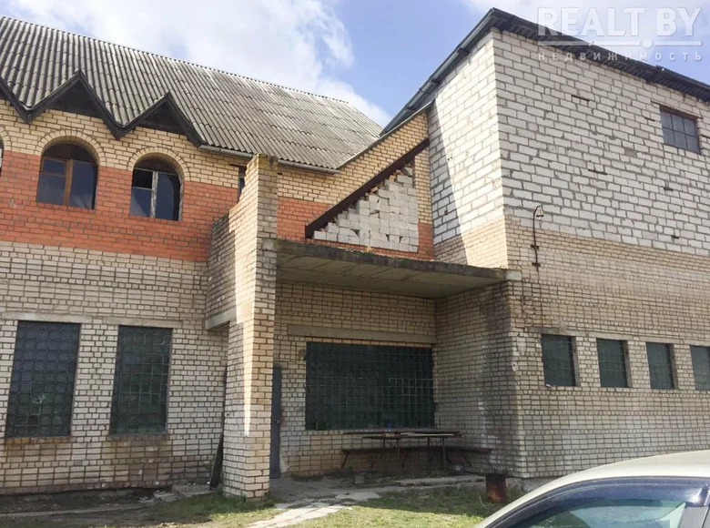 Commercial property 620 m² in Aresniki, Belarus