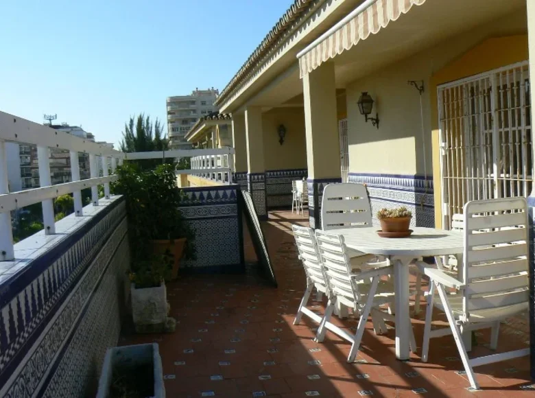 Wohnung 6 Schlafzimmer 250 m² Fuengirola, Spanien