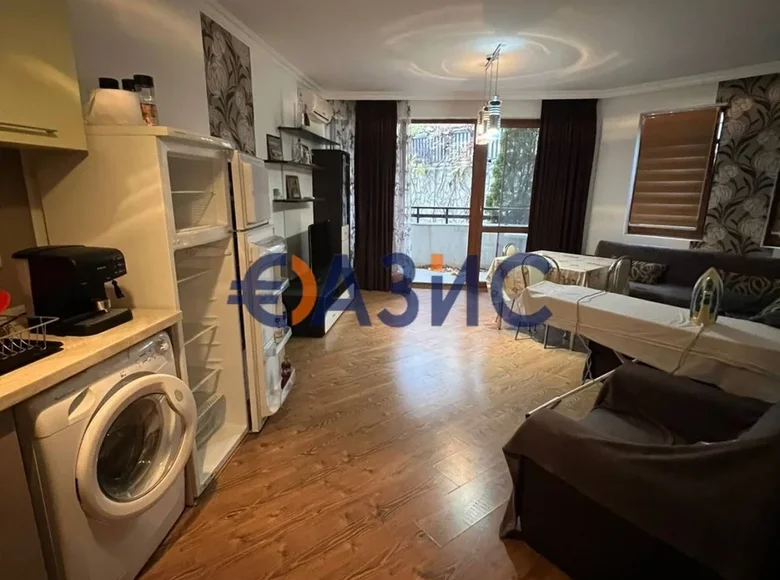 Mieszkanie 2 pokoi 76 m² Sweti Włas, Bułgaria