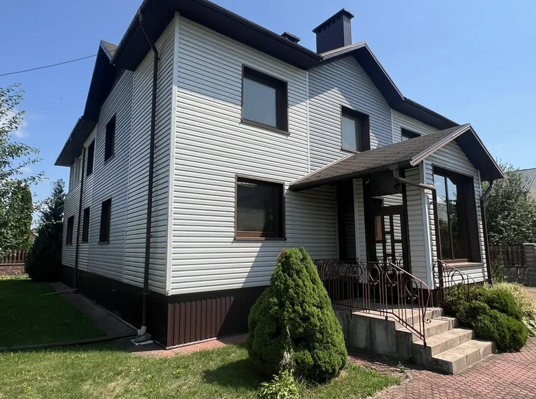 Maison 226 m² Lida, Bélarus
