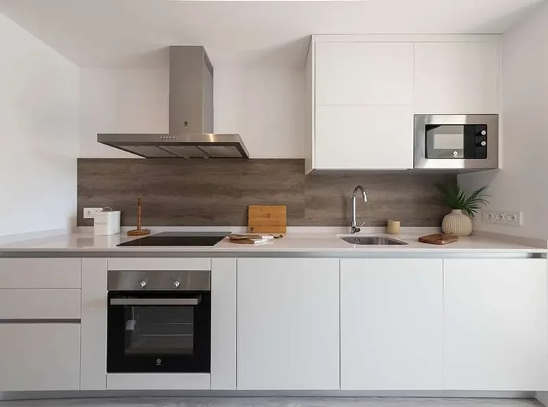 2 bedroom apartment 80 m² Estepona, Spain