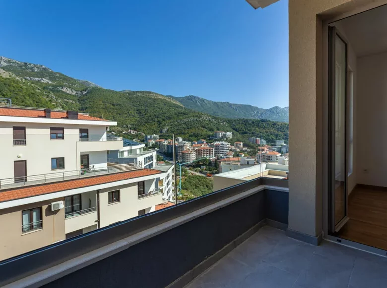 Mieszkanie 2 pokoi 43 m² Becici, Czarnogóra