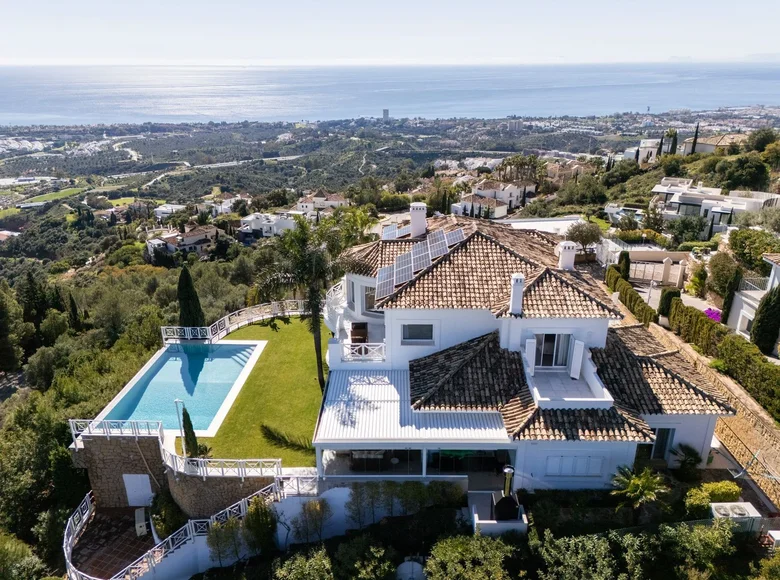 6 bedroom house 739 m² San Pedro Alcantara, Spain
