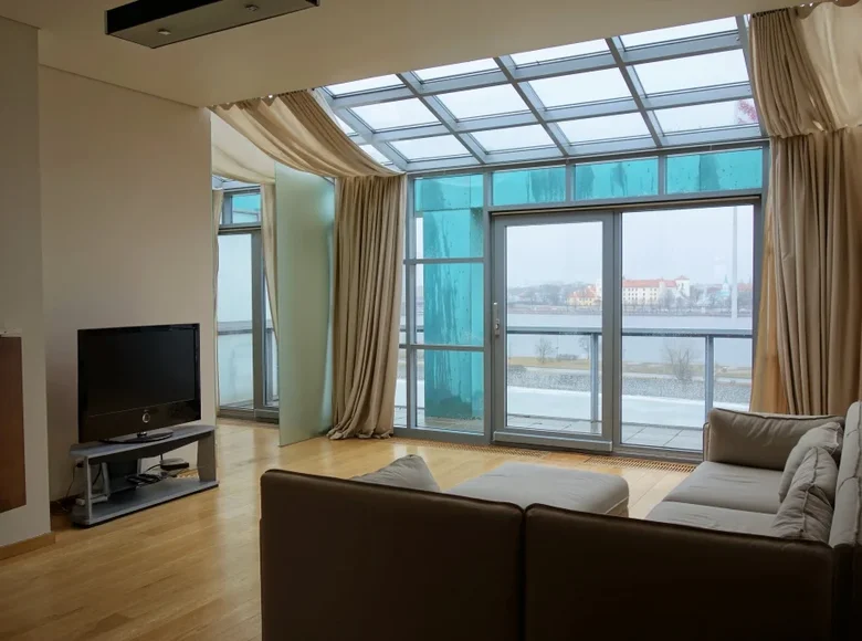 Квартира 3 спальни 178 м² Рига, Латвия