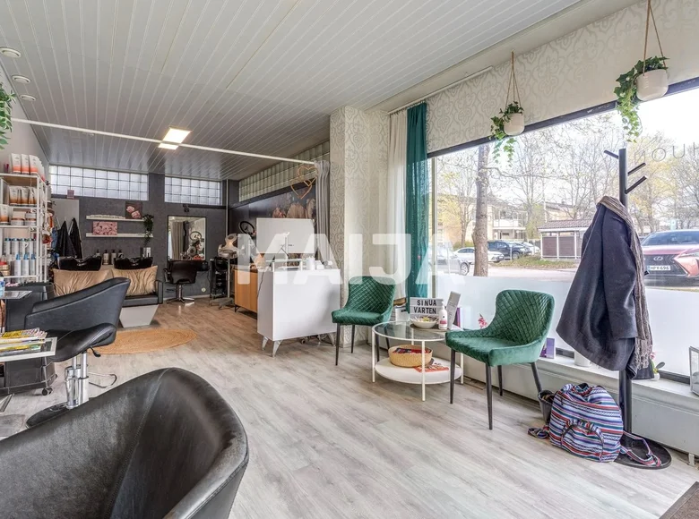 Pomieszczenie biurowe 42 m² Helsinki sub region, Finlandia
