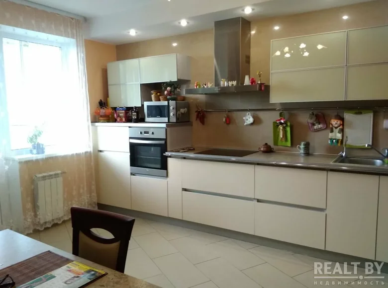 Wohnung 2 Zimmer 84 m² Minsk, Weißrussland