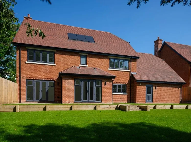 5 bedroom house 258 m² Tonbridge and Malling, United Kingdom