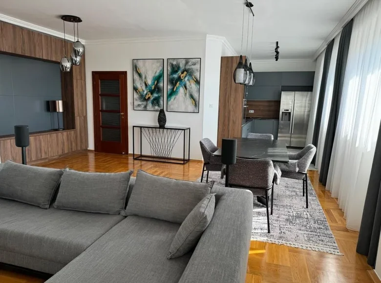 2 bedroom apartment 101 m² Bar, Montenegro