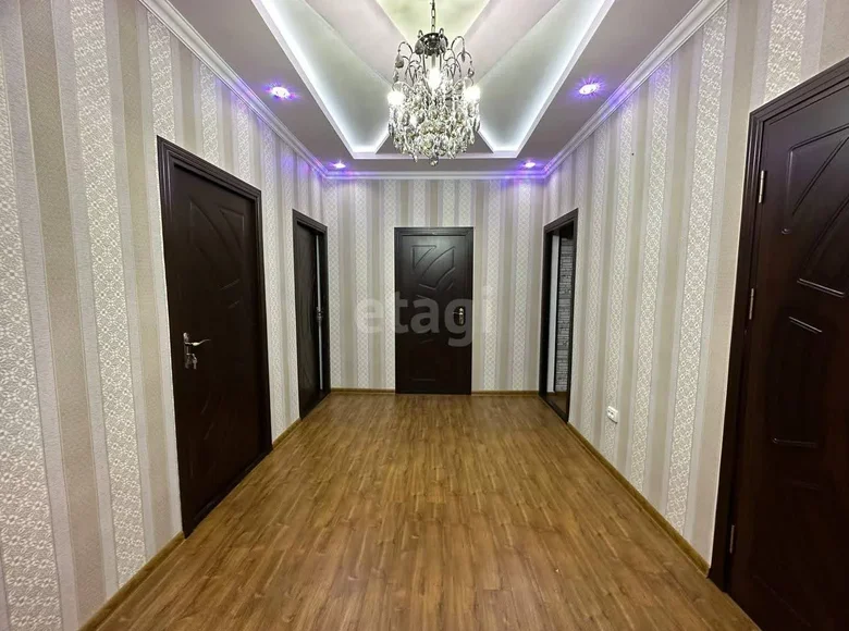 Kvartira 3 xonalar 81 m² Samarqandda