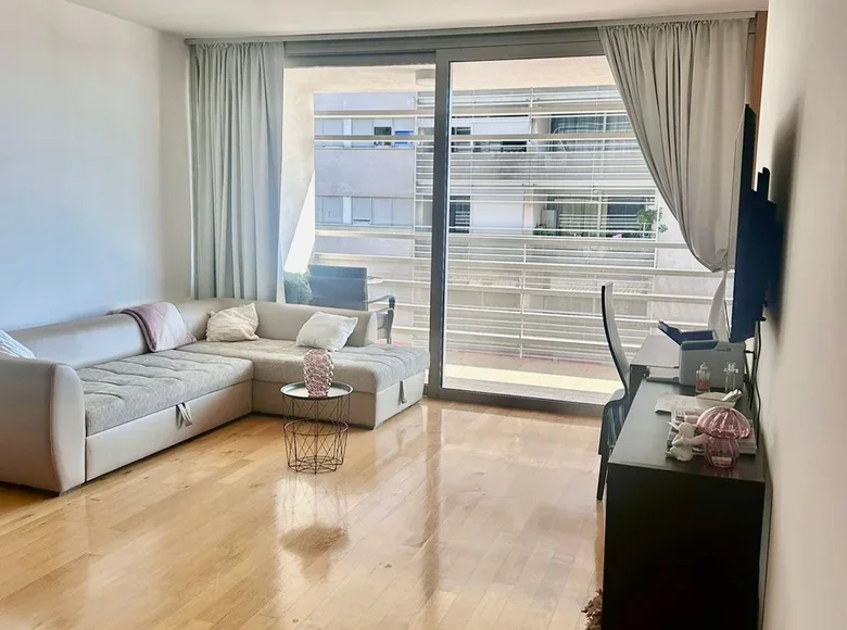 Mieszkanie 2 pokoi 85 m² Budva, Czarnogóra