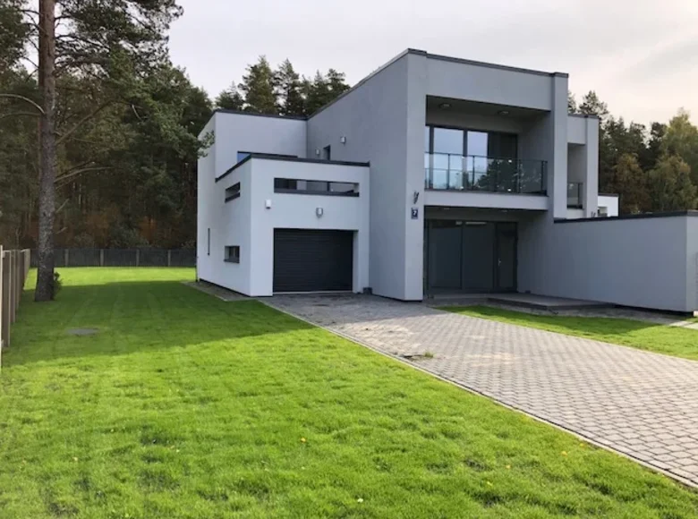 Adosado 4 habitaciones 245 m² Dzilnuciems, Letonia