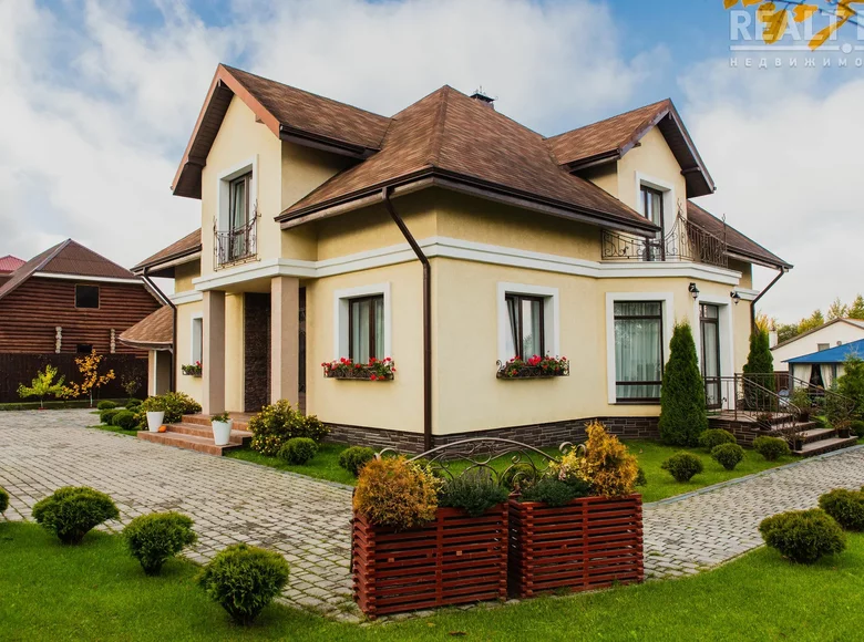 Dom wolnostojący 313 m² rejon miński, Białoruś