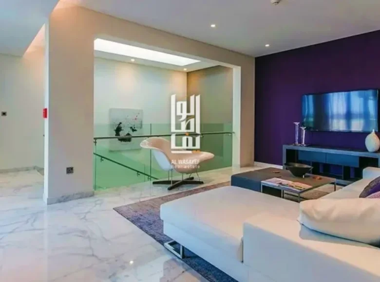 4 room villa 6 600 m² Dubai, UAE