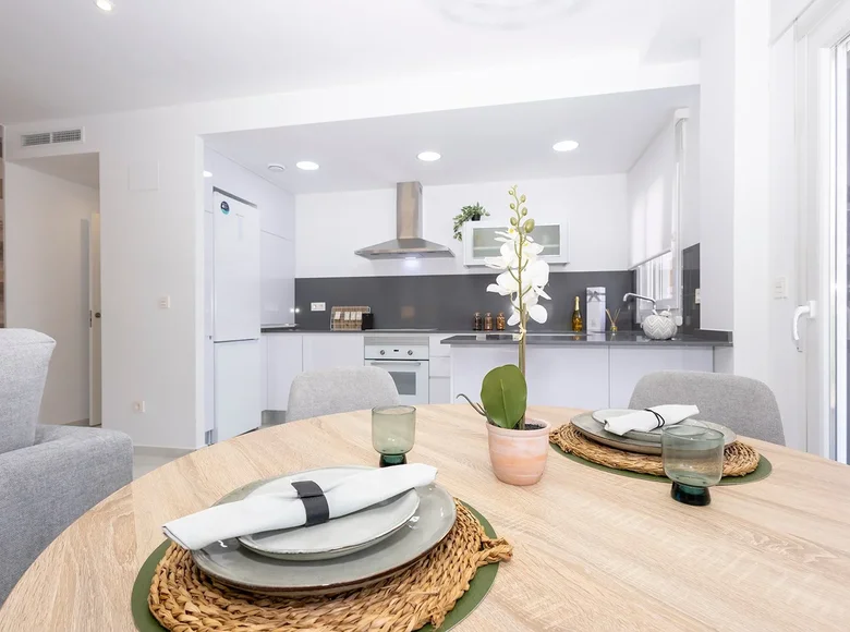 Квартира 3 спальни 63 м² Ижевск, Россия