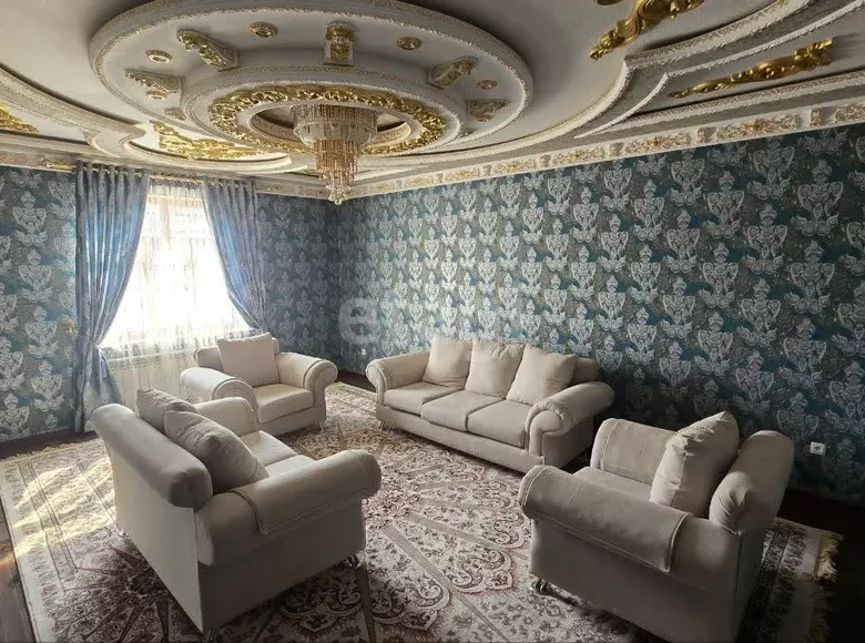 Kvartira 3 xonalar 87 m² Samarqandda