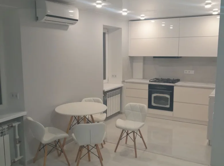 Estudio 1 habitación 37 m² Avtozavodskiy rayon, Ucrania