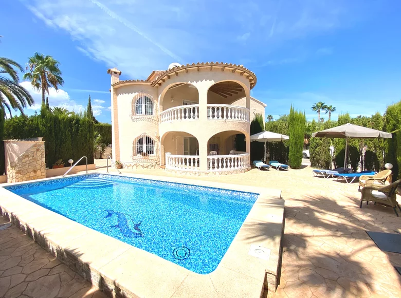 6 bedroom villa 240 m² Calp, Spain